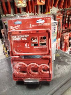 MILWAUKEE  COPPER TUBING  CUTTER SET
