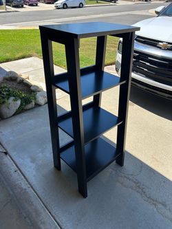 Book shelf or collectable shelf