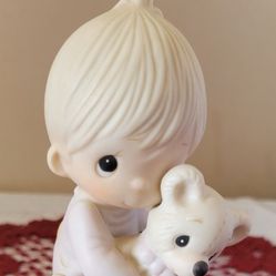 Precious Moments Figurine 