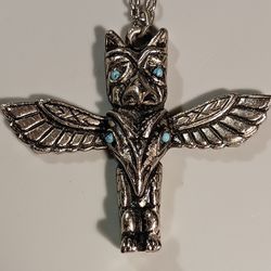 Large Bird Totem Pole Faux Turquoise Pendant Necklace Textured Silver Tone Metal