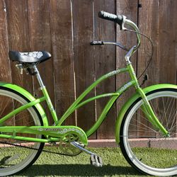 XMas Special. Electra Hawaii 3 Speed women’s 26 inch Beach Cruiser Bicycle.  Beautiful Green with Gold rims.   Rides and looks great.  