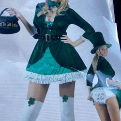 Costume