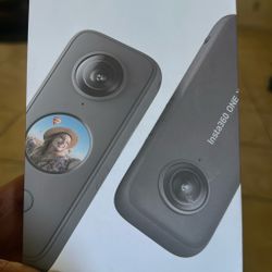 Insta360 One X2