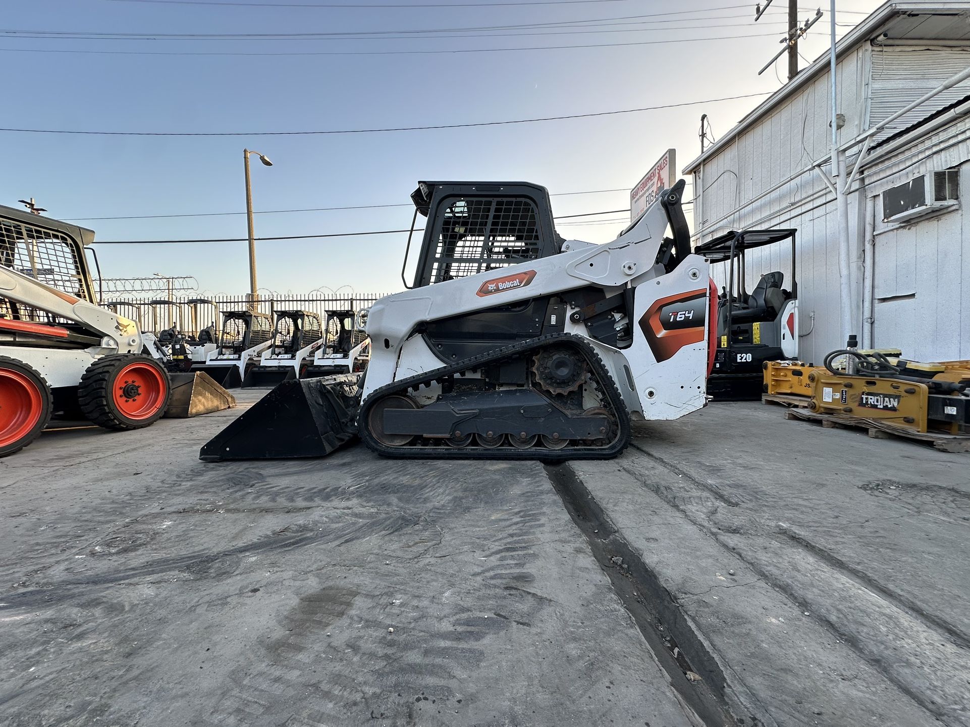 2021 Bobcat T64