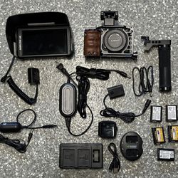 Sony A6500 4k Kit (with Extras)