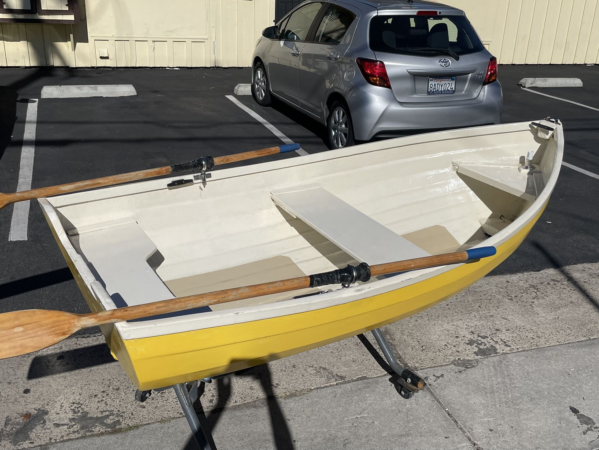 8’ Fiberglass Dinghy Skiff Clean With Oars for Sale in San Diego, CA