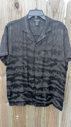 Forever 21 Men's Black Patterned Button-Up Shirt