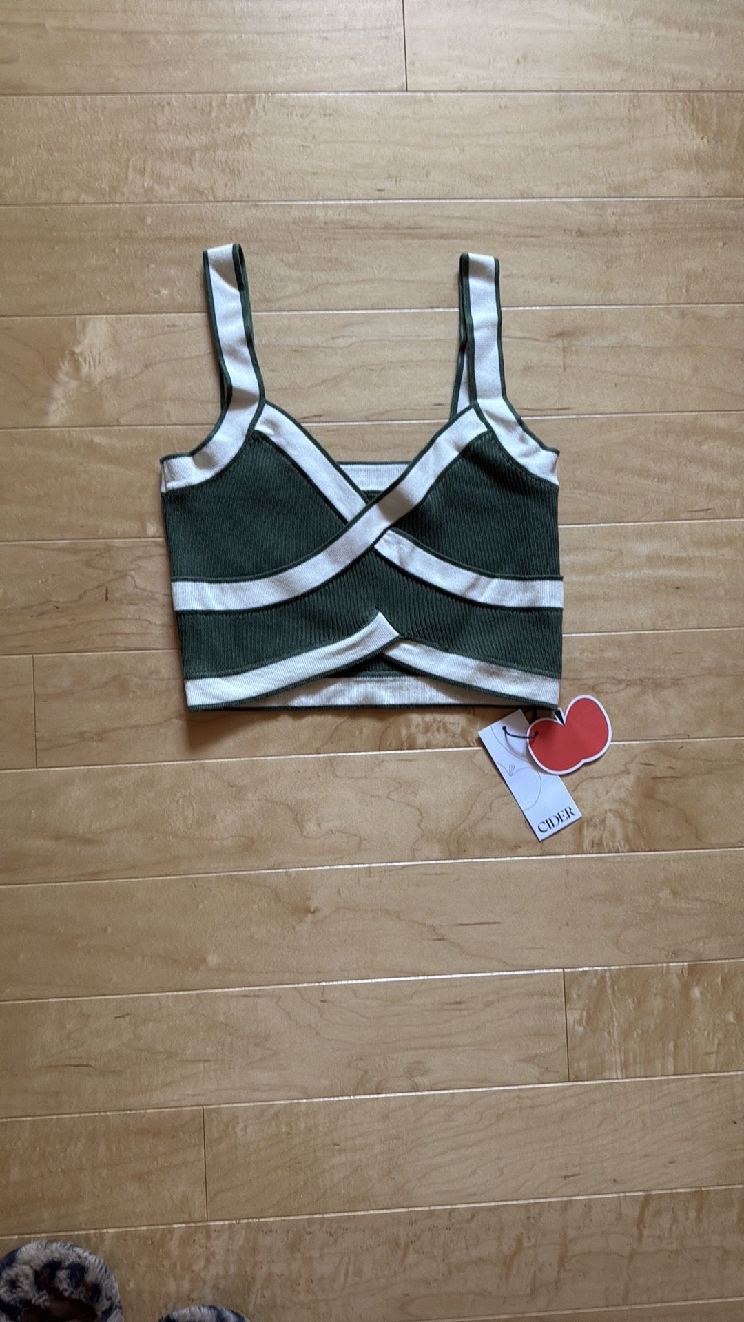 NWT Green & Beige Crop Top