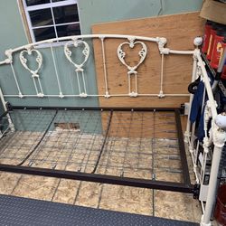 Ornate Day Bed Frame