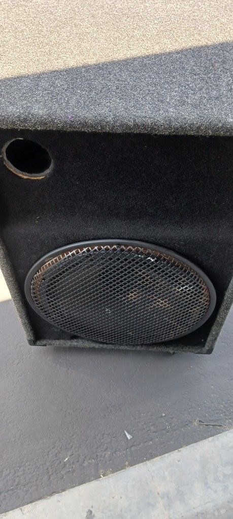 Santa cruz base cabinet with myers speaker