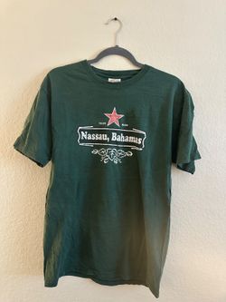 Hanes Nassau Bahamas Green Graphic T-Shirt Medium