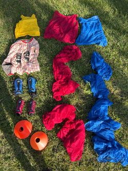 Youth Soccer Training Equipment Bundle – Pinnies, Jersey, Shin Guards & Cones