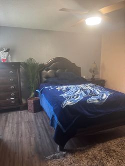 Bedroom set