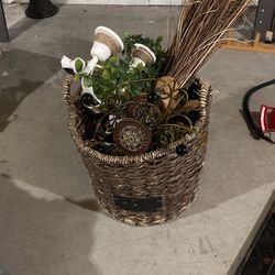 Basket Full Of Decorating 