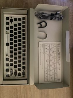 Skyloong GK61 Keyboard (White)