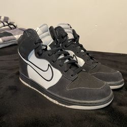 Nike Dunk High * SEND OFFERS*