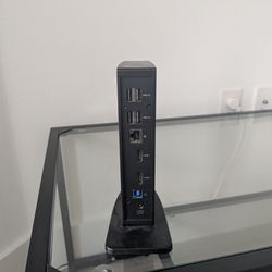Plugable universal docking station with DisplayLink