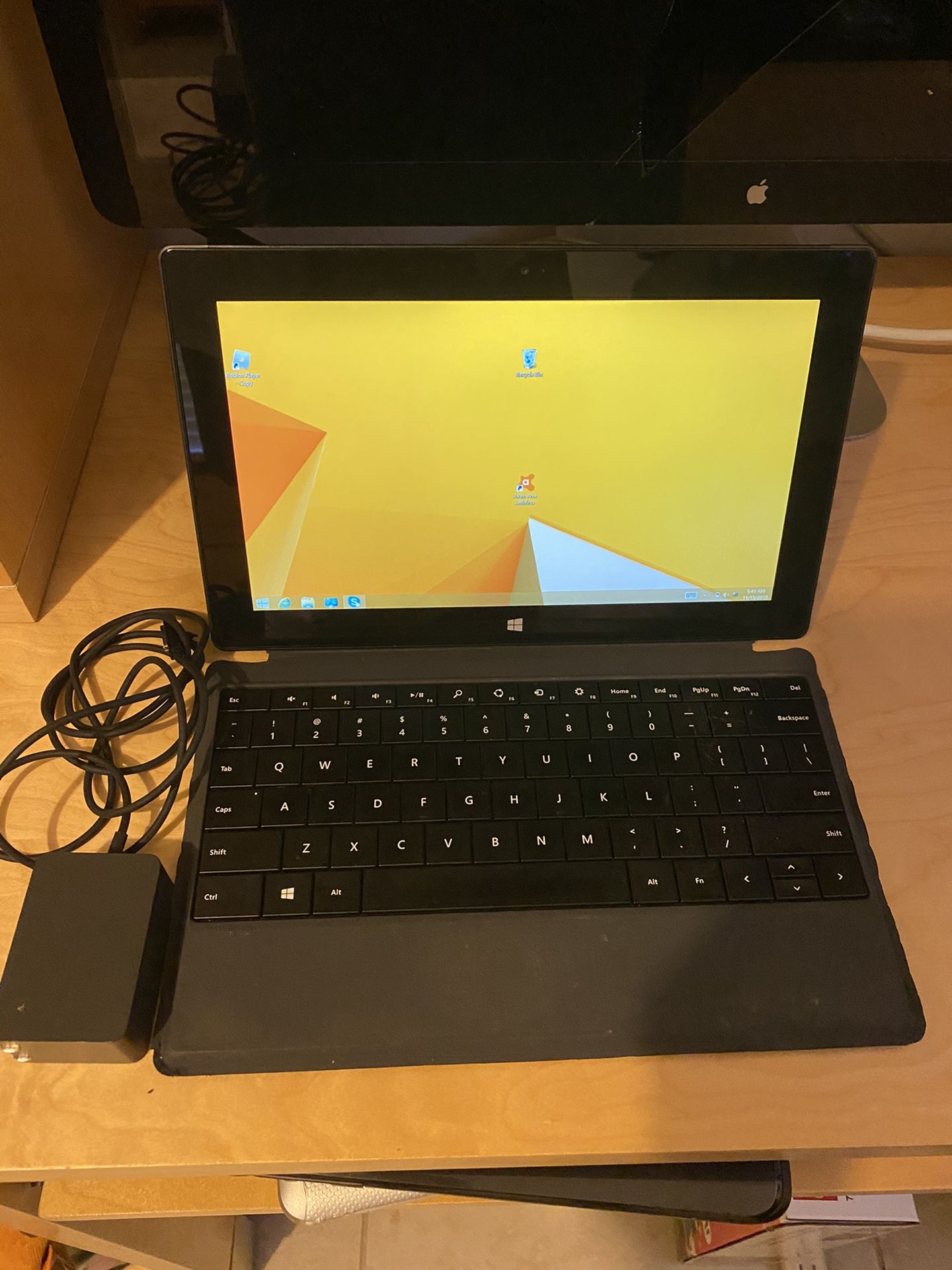 Windows surface pro computer good working condition