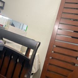 Sleigh  Bed + Pop Up Trundle Twin-$30