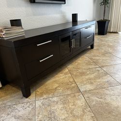 Extra Long Modern TV Stand / Entertainment Console - Excellent Storage!