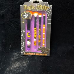 Hello Kitty Cosmetic Brush Set