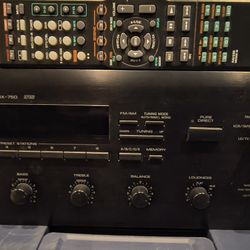 Yamaha RX-750 Stereo Receiver  - 80 x 2 RMS Power - Discrete Amp Stage
