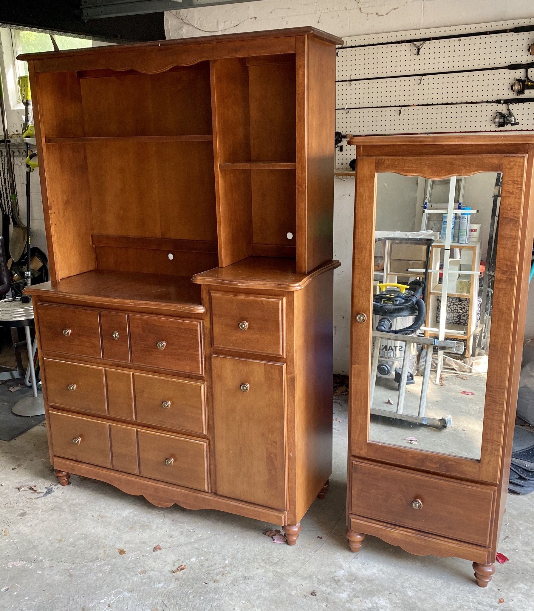 Bedroom Furniture - Dresser/Bookcase/Armoire