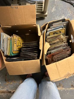 Vintage Illinois license plates