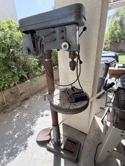 Central 16 speed drill press