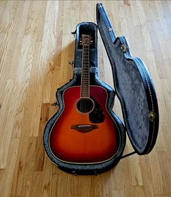 Yamaha FG735S Acoustic Guitar w/ Hard Case