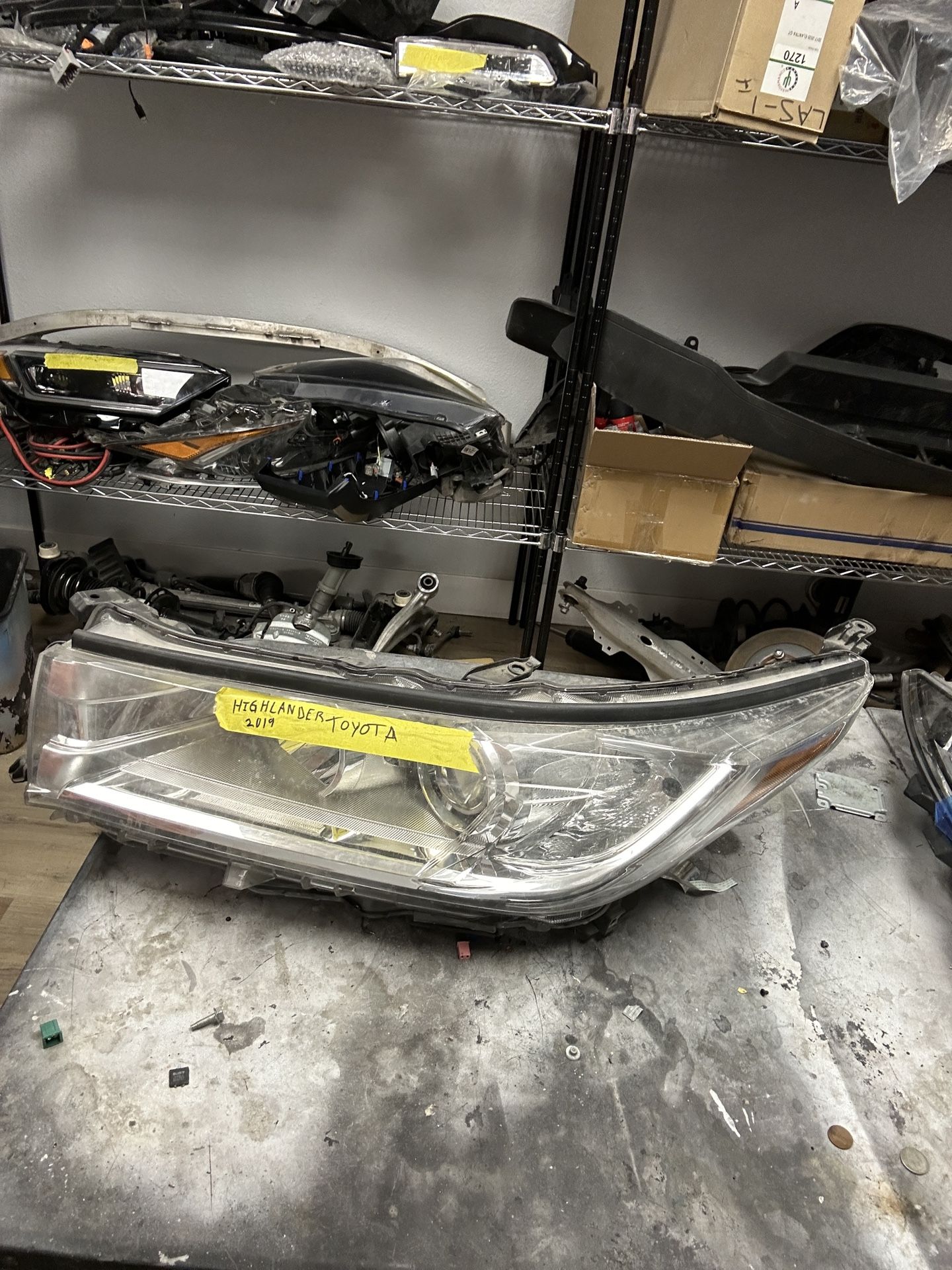 Headlight For Toyota Highlander 2019