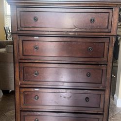 5 Drawer Dresser 