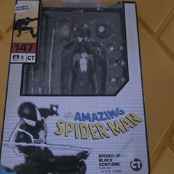 The amazing SPIDERMAN TWO FIGURES 