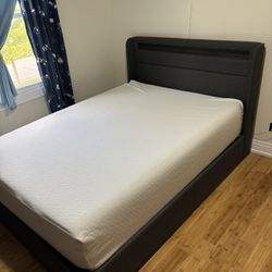 Full Size Bed Frame With Mattress