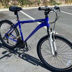 SCHWINN MOUNTAIN BIKE 26”. 