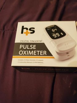 Brand NEW in Box Pulse Oximeter ( With batteries)