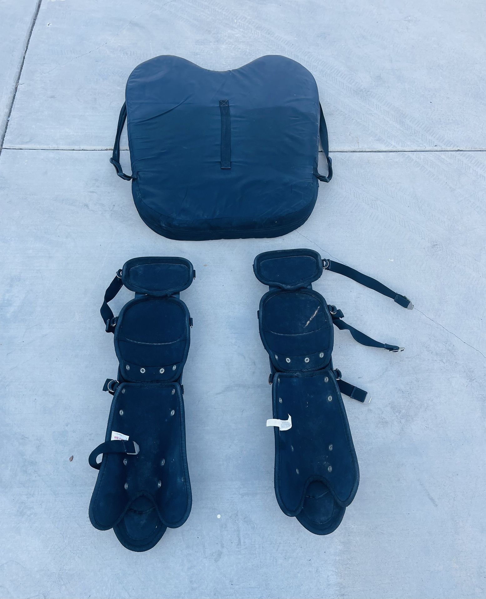 Umpire Shin Guards And Chest Protector