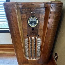 Philco 1937 Antique Floor Radio / Phonograph Console