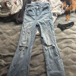 American Eagle High-Rise Flared Jeans