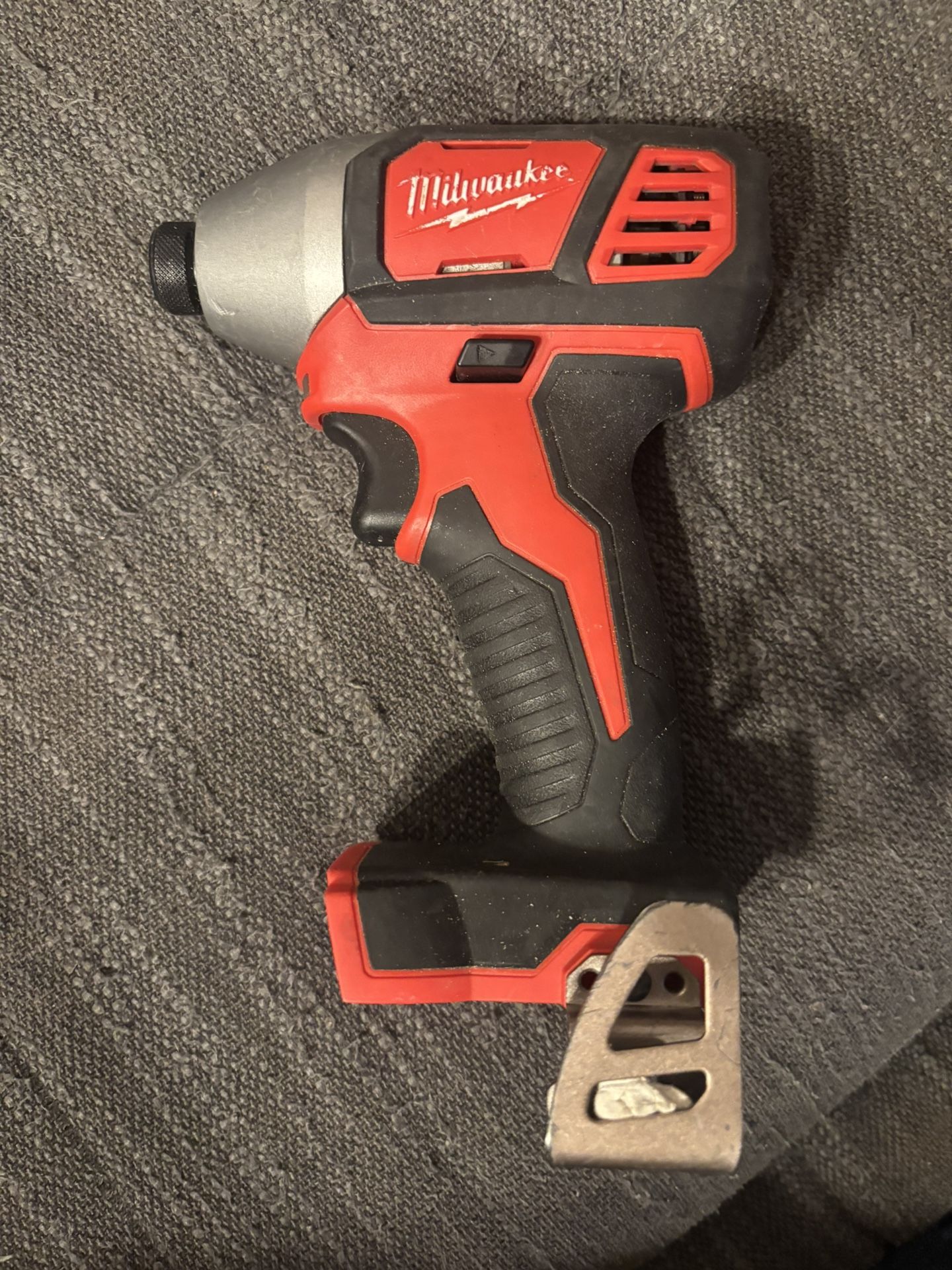 Milwaukee M18 1/4” Hex Impact Driver + Battery & Charger