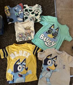 TODDLER CLOTHING 74pcs EVERYTHING FOR 35$ or BEST OFFER