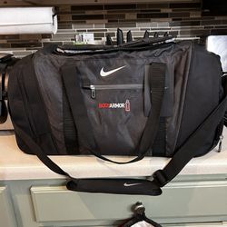 Nike Golf Duffle Bag with Bodyarmor Logo