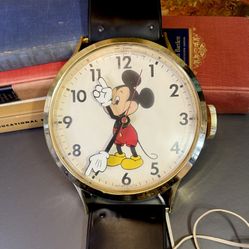 Vintage 1980s Walt Disney Mickey Mouse wristwatch 3 foot wall clock works