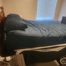 Beautyrest Black Base & Queen Size Mattress 