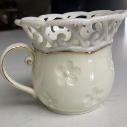 Vintage Skye McGhie “Cream Lace” Fine Porcelain Creamer 