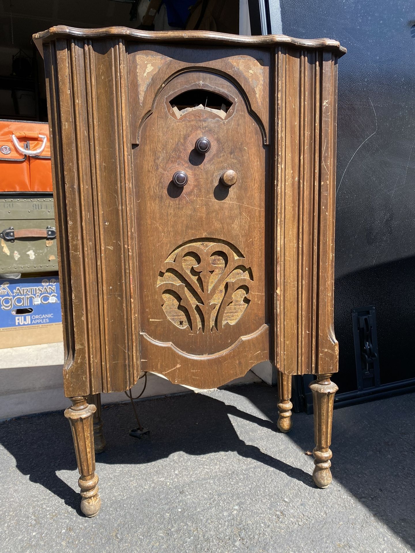 Old Radio 