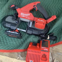 Milwaukee Band Saw GOOD CONDITION 