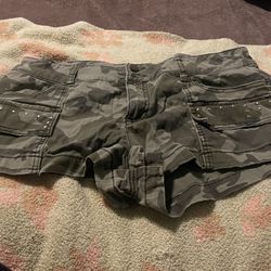 Women’s Camo Shorts