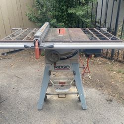 RIDGID Table Saw