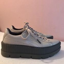 FENTY x PUMA SNEAKERS SIZE 7.5